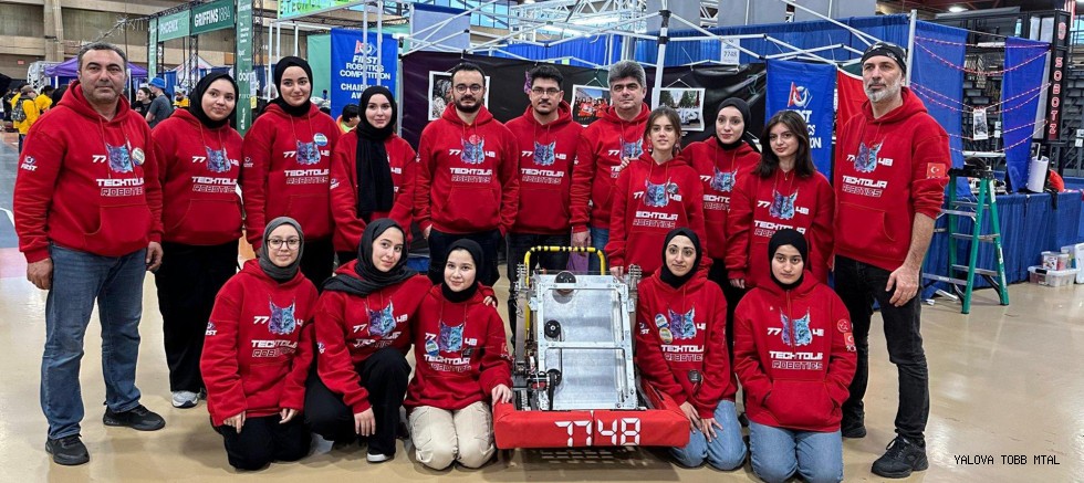 Lise Öğrencileri ABD’de Düzenlenen Robot Yarışmasında Büyük Ödülü Kazandı
